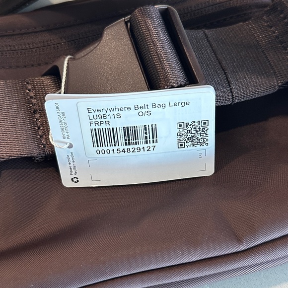 Lululemon Everywhere Belt Bag 2L Large French Press NWT - Picture 4 of 5